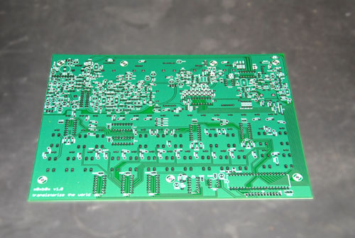 x0xb0x board front